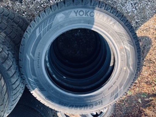 冬タイヤ 195/65R15 ヨコハマ2018年製スタッドレス バリ山4本組