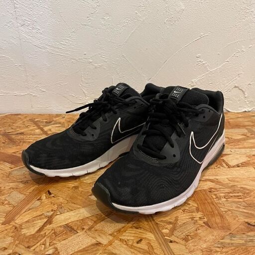 NIKE スニーカー 28cm