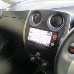 平成２５年ノート　X　車検長く　エンジン調子良く　ナビ・TV・インテリキー・総額238510円！の画像