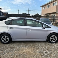 トヨタプリウス平成24年車 Sグレード　92,600KMの画像