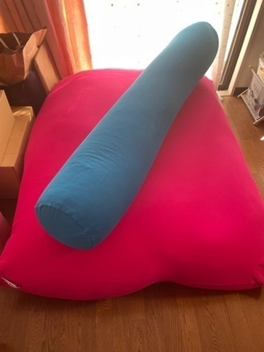 【交渉中】ヨギボーダブル　特大LL  ＋　ロールマックス　大型抱き枕　セット！
