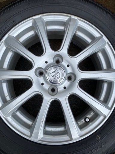 タイヤ　175/65R 15 TOYO 日本製　スタッドレスタイヤ
