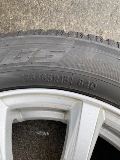 タイヤ　175/65R 15 TOYO 日本製　スタッドレスタイヤ