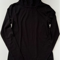 美品！H&M タートルネックコットンシャツ　140cmの画像