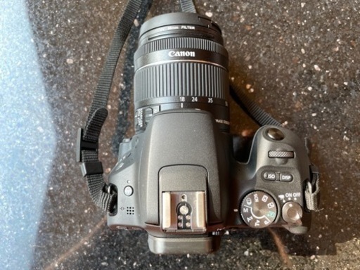 Canon EOS Kiss X9 ダブルズームキット