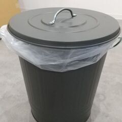 IKEA KNODD　蓋つきゴミ箱