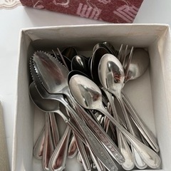 スプーン　フォークも少し