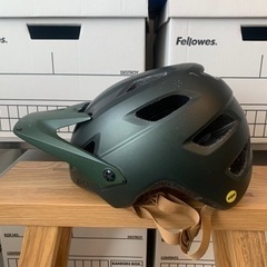 GIRO マウンテンバイク用ヘルメットの画像
