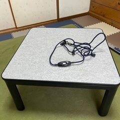 正方形こたつ74cm 足のネジなし