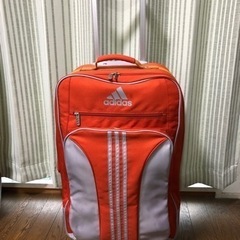 【値下げ】adidas キャリーケース　二輪　軽量　布製の画像