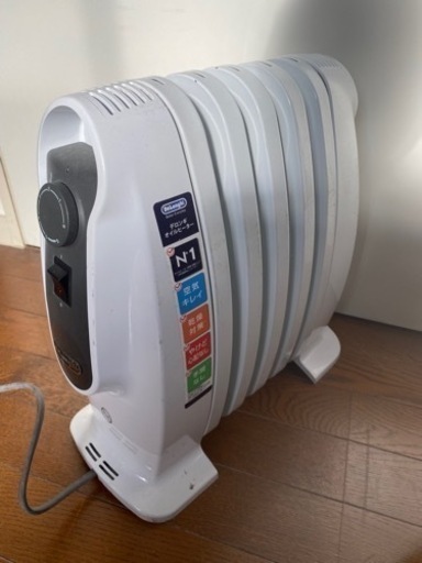 デロンギ　オイルヒーター　Delonghi