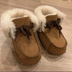 【新品未使用タグ付き】UGG ベビーブーツ　靴　海外購入品　9cm