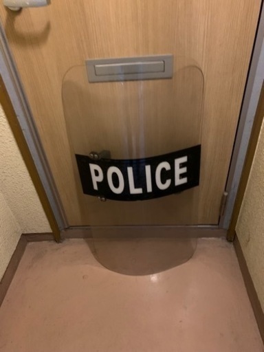 POLICEシールド