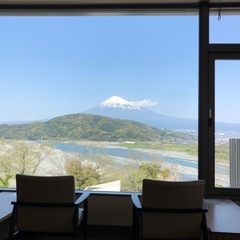 今から八王子でお茶か飲みに行ける方。