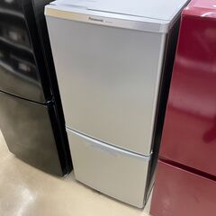 ⭐️ガラストレイ⭐️Panasonic 138L 冷蔵庫 NR-B148W 2016年式 (6283)