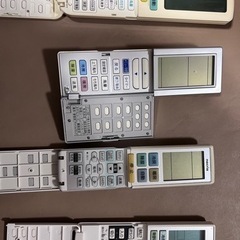 エアコンのリモコン各種　