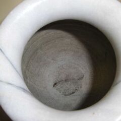 壺 花瓶 インテリア 花器 置物 幅30×高さ25㎝ ツボ 花入れ 花生け  札幌 厚別店の画像