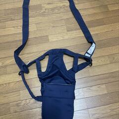 問い合わせ殺到中。早いもの勝ち。簡単使いやすい。抱っこ紐　西松屋...