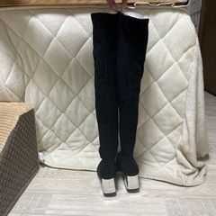 ベロア生地ニーハイブーツストレッチ　　23.5センチの画像