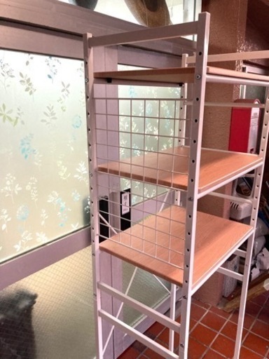 【値下げしました】【美品】冷蔵庫ラック　アイリスプラザ 冷蔵庫ラック 3段 幅59.5×奥行41×高さ180.5cm キッチン収納 ナチュラル a)ホワイト