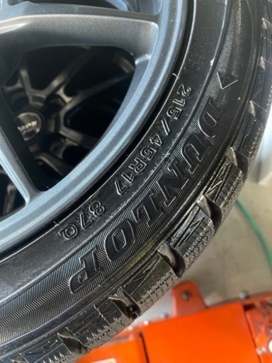 215/45R17 ダンロップ　ウィンターマックス