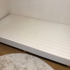 【取引中】脚付きマットレス　シングルベッド