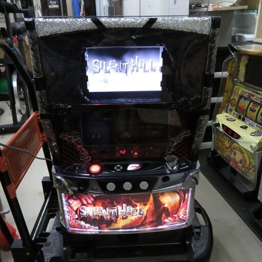 パチスロ実機 サイレントヒル 不用機 ドアキー・設定キー付 スロット機│江別市のリサイクルショップドロップ