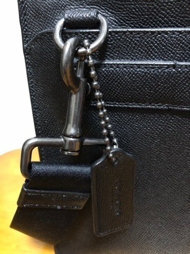 受付終了【COACH MEN】クラッチバッグ ショルダーバック 国内旗艦店購入正規品 黒