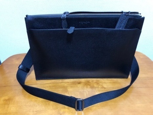 受付終了【COACH MEN】クラッチバッグ ショルダーバック 国内旗艦店購入正規品 黒