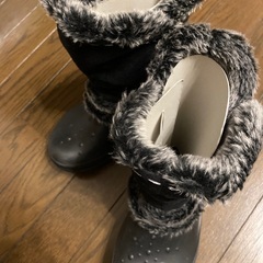 クロックス　ボアブーツ