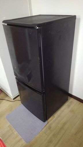 SHARP　小型冷蔵庫