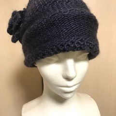 【お話し中】コサージュ付ニット帽　パープルブラック　未使用品の画像