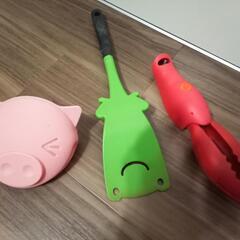 [取引中]グッチ裕三プロデュース ブタのシリコン鍋つかみ/カエル...