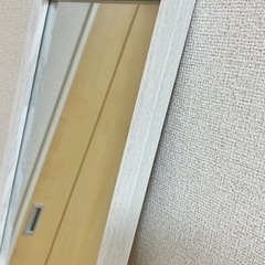 【取引中】ホワイトスタンドミラーの画像