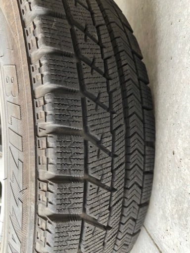 軽自動車用　スタットレスタイヤ4本セット　減り少ないです。ホイール付き