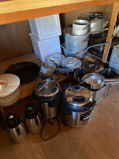 テーブル・ソファー・業務用 厨房用品・調理器具等／飲食店閉店に伴い処分／現地引き取り限定　7
