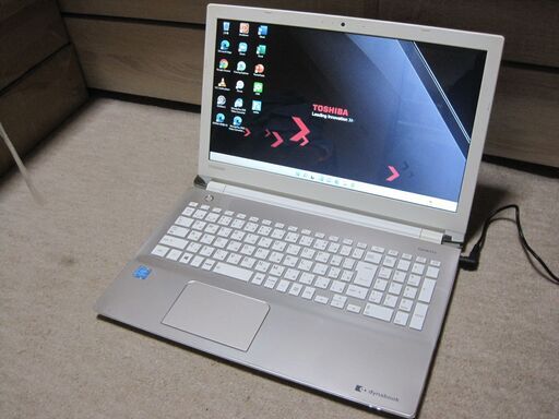 美品Win11 TOSHIBA dynabook T45/CG Celeron 3865U メモリ4GB 新品高速SSD240GB カメラ搭載 Bluetooth Office2021