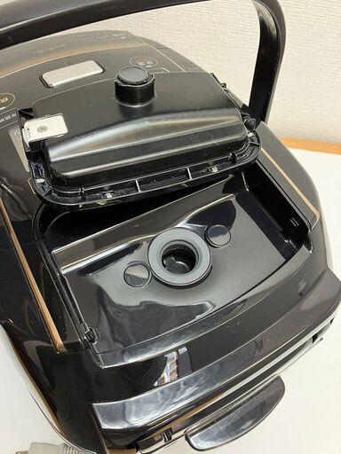 アイリスオーヤマ　圧力IHジャー　炊飯器 5.5合炊き　KRC-PC50-B アイリスオーヤマ