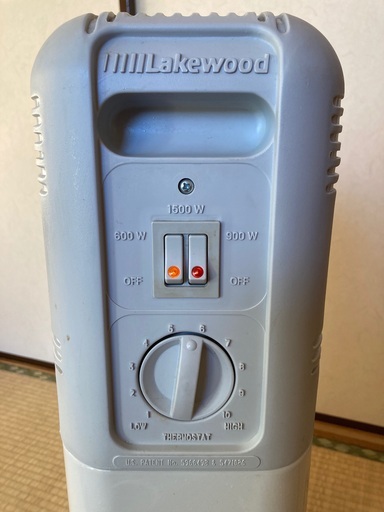 オイルヒーター　600w,900w,1500wの3段階　〜８畳