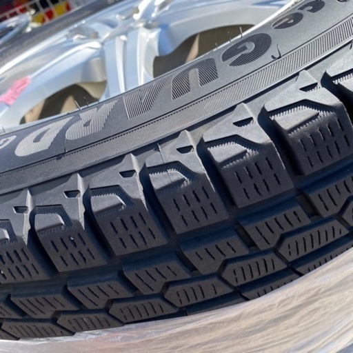 冬タイヤアルミホイール付き　215/70R16 YOKOHAMA