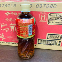 入荷しました！✨飲料水激安です✨1ケース300円　 伊藤園　烏龍茶  １本600mlの画像