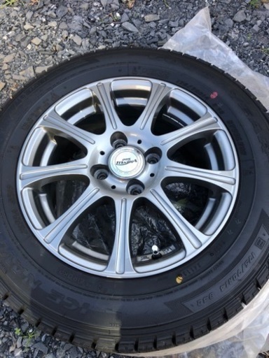 値下げスタッドレスタイヤ　ホイールセット　175-70-14