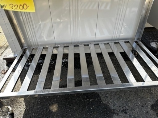 業務用　厨房用品　ステンレス　作業台　1200×800×600 中古