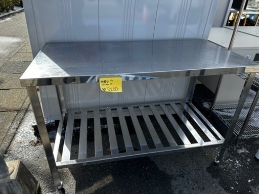 業務用　厨房用品　ステンレス　作業台　1200×800×600 中古