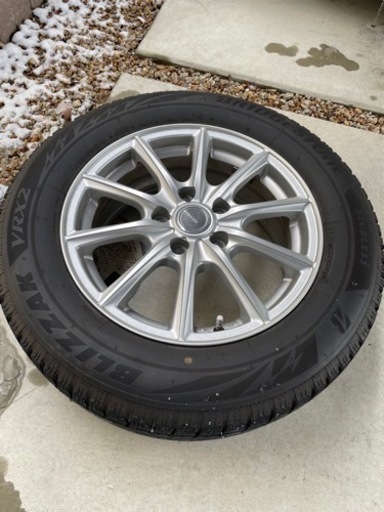 スタッドレスタイヤ