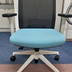 ★Thanks引取者決定　超美品！オフィスに限らずテレワークにも...