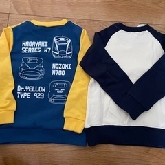 新品未使用　１２０㎝ トレーナー  ２枚の画像