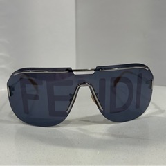 FENDI サングラス　フェンディの画像