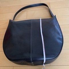 ユキコハナイ　黒革ショルダーバッグの画像