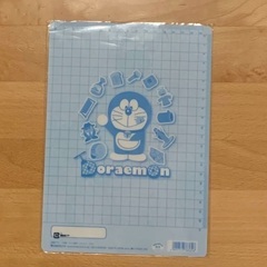 ドラえもん下敷き　B5の画像
